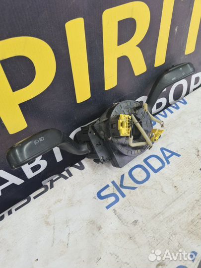 Блок подрулевых переключателей Skoda Fabia