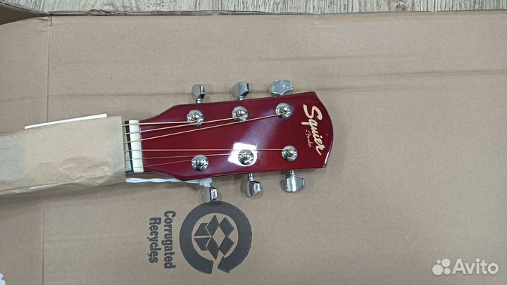 Новая гитара Fender squier SA-150