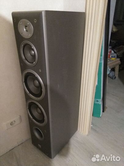 Колонки JBL E80 и Сабвуфер JBL, цвет серебро