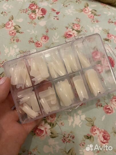 Для наращивания ногтей