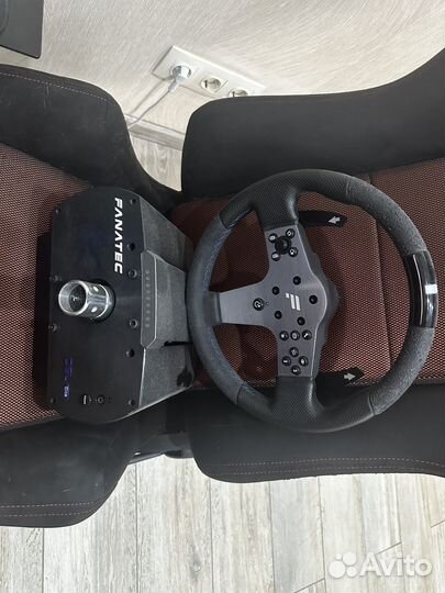 Кокпит для симрейсинга + рулевая база Fanatec