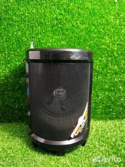 Радиоприемник колонка фонарь Vikend Tourist