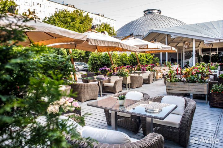 Зонт боковой для уличной торговли