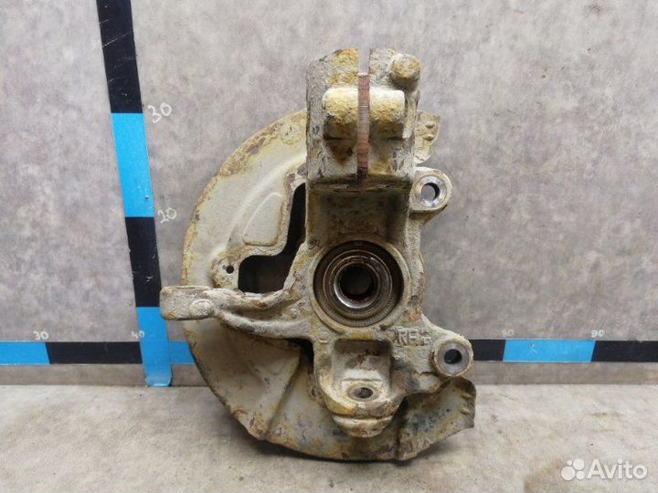 Кулак поворотный передний левый Volvo S80 2 2.5