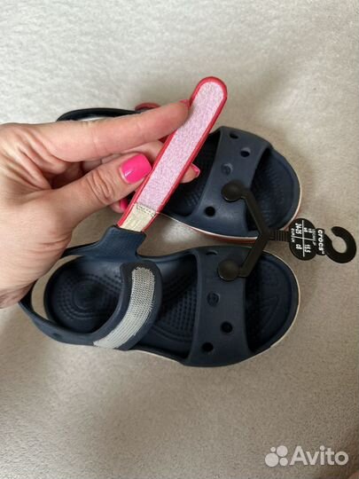 Сандали crocs c8