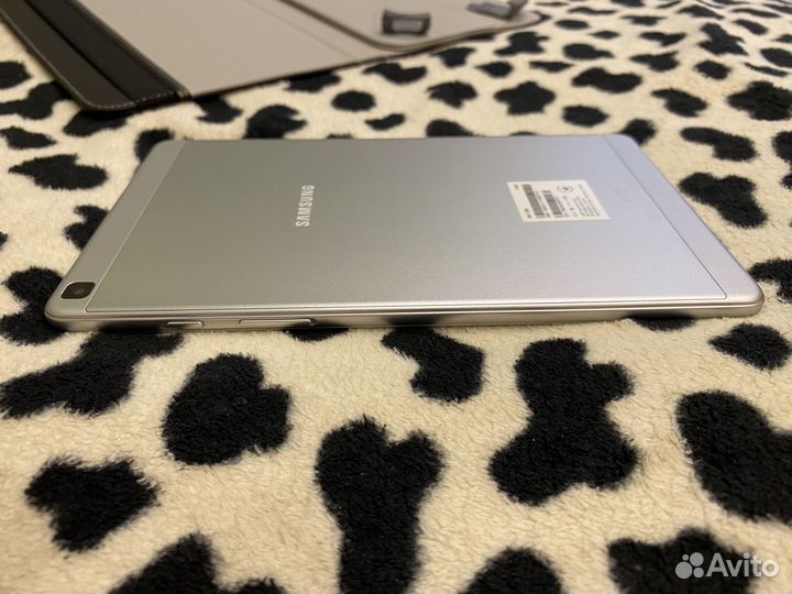 Планшет Samsung galaxy Tab A 8.0 2019 32 гб 3G