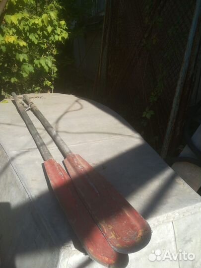 Лодка из алюминия с веслами