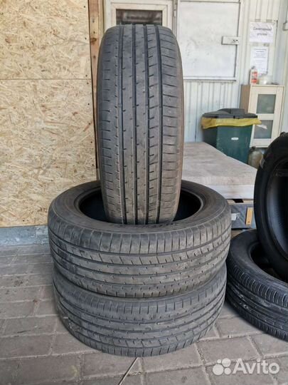 Toyo 330 225/55 R19