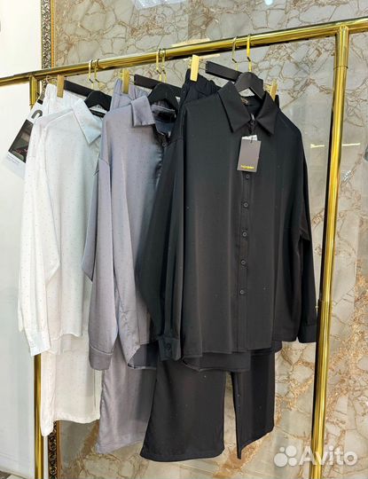 Шелковый костюм со стразами YSL