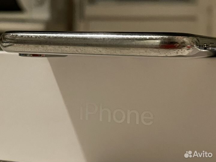 iPhone X, 64 ГБ