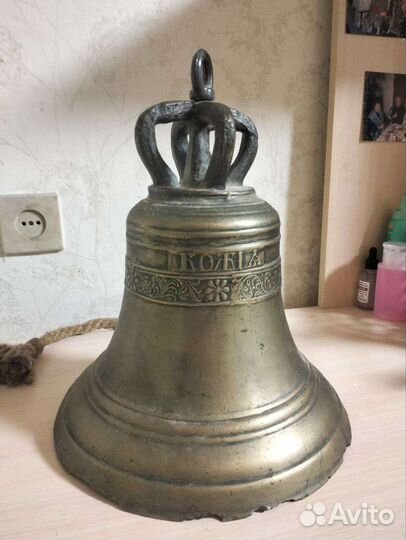 Старинный колокол церковный