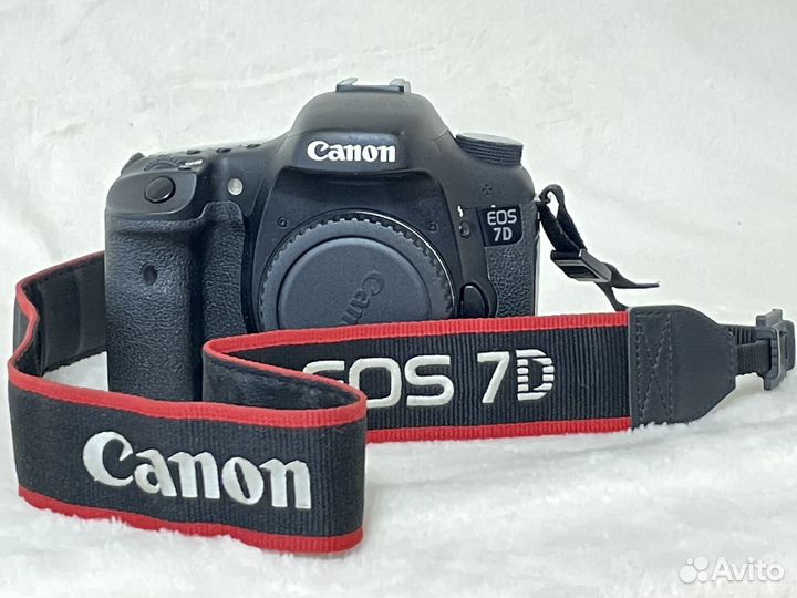 Фотоаппарат Canon 7D body