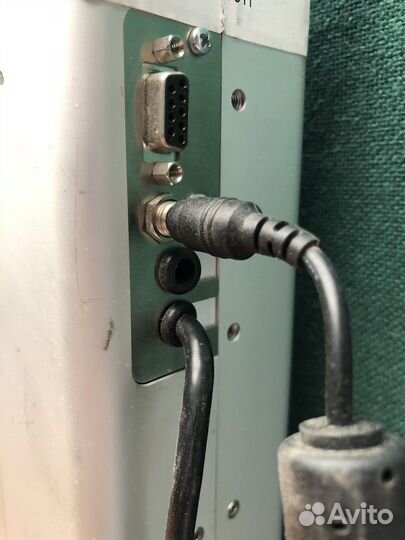 Моторизированый монитор 17