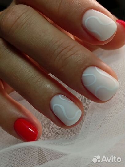 Маникюр, укрепление, коррекция нарощенных