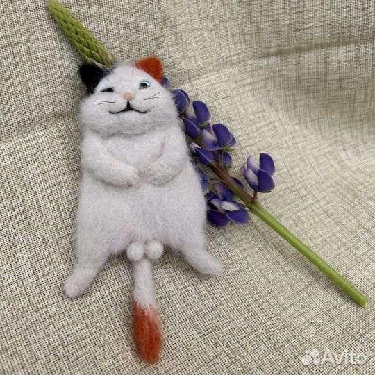 Брошь из валяной шерсти - Кот