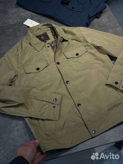 Курточка мужская