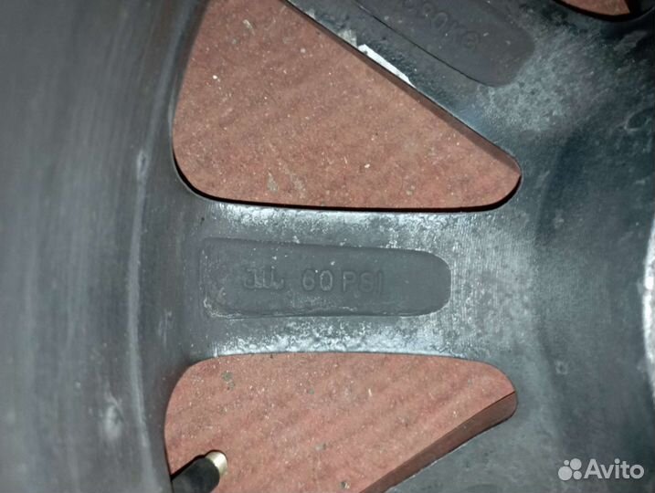 Колёсные литые диски для автомобиля марки Шкода