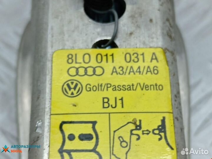 Домкрат Volkswagen Passat B5 2000 8L0011031A