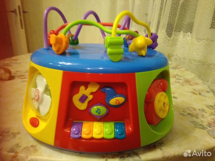 Развивающая музыкальная игрушка