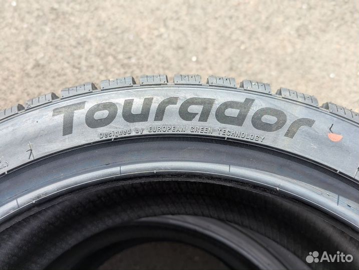 Tourador Ice Star TSW1 295/40 R21 111T