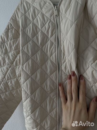 Стенаная куртка молочная