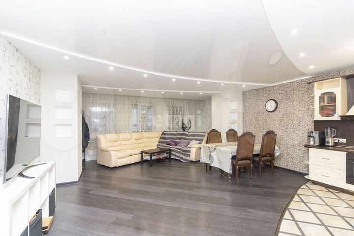 2-к. квартира, 125,2 м², 3/10 эт.