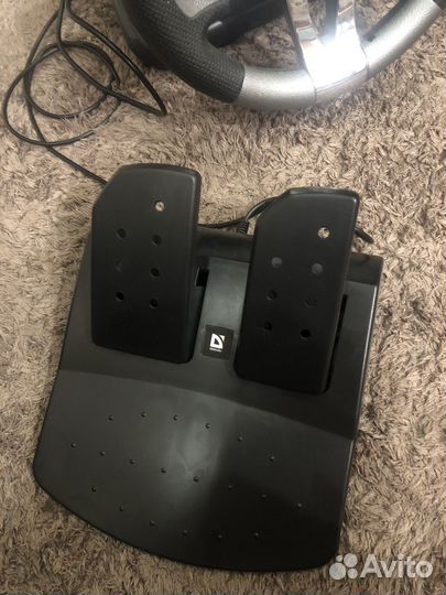 Игровой руль defender forsage gtr