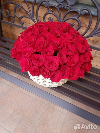 Розы букет 47 шт в корзинке