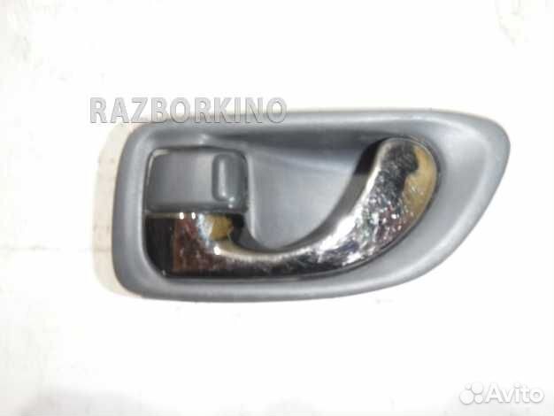 Ручка двери передней внутренняя левая