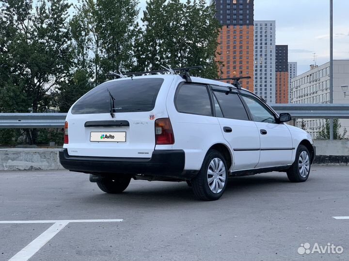 Toyota Corolla, 2000