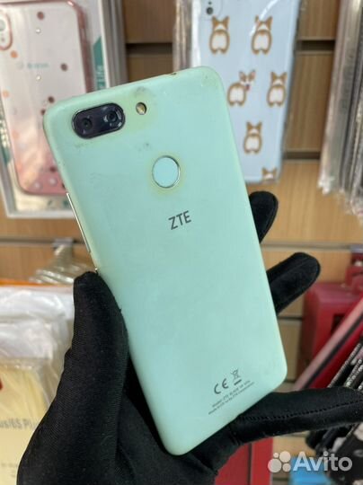 ZTE Blade V9 Vita разбит на запчасти