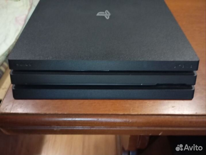 Sony PS4 pro, cuh-7208