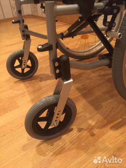 Коляска инвалидная