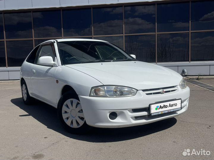 Mitsubishi Mirage 1.3 AT, 2000, 250 000 км