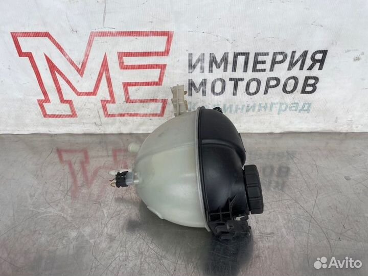 Бачок расширительный Mercedes E-Class W207 273.966