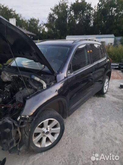 В разборе Volkswagen tiguan 2.0A.T 2012г