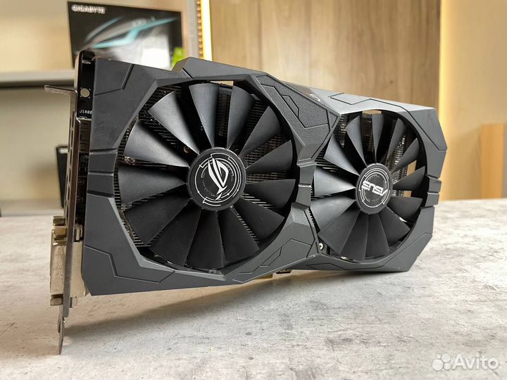 Видеокарта AMD RX 570 4 gb Asus Strix