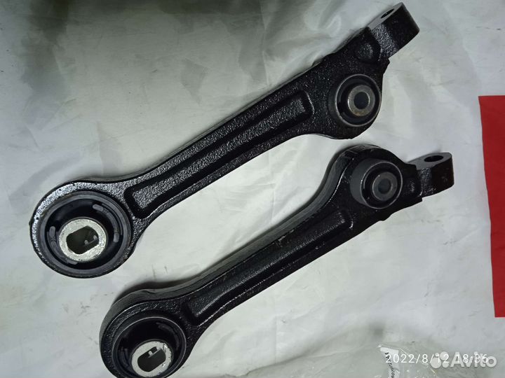 Рычаги перед chrysler C300