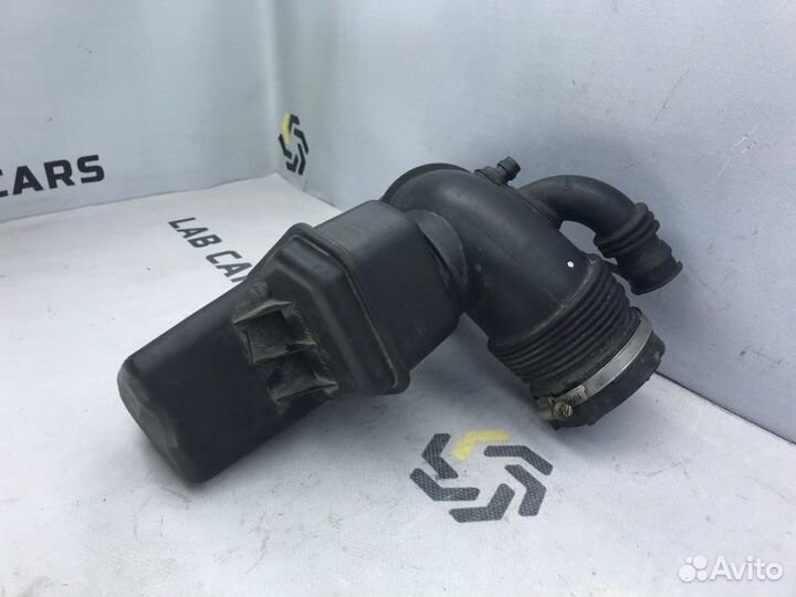 Резонатор воздушного фильтра Bmw 5 E60 306D2 3.0D