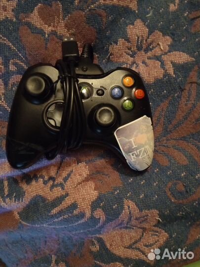 Игровая приставка Xbox 360 с играми не прошитая