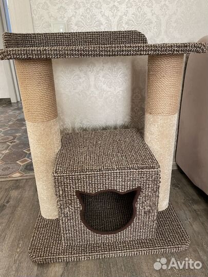 Домик для кошки с когтеточкой бу