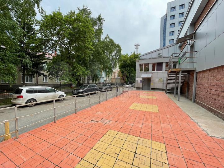 Здание в деловом центре, 474 м2