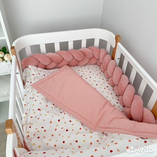 Комплект в детскую кроватку (под заказ)