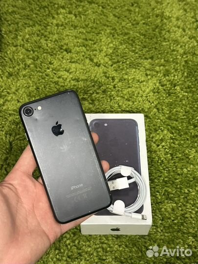 iPhone 7, 32 ГБ