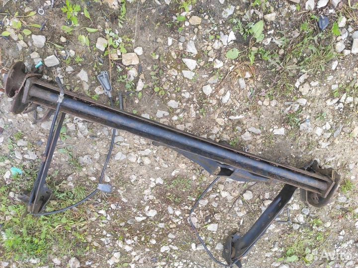 Балка подвески задняя Nissan Almera N15