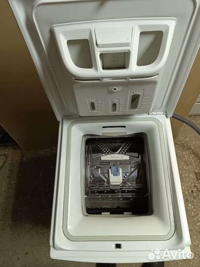 Стиральная машина с вертикальной загрузкой