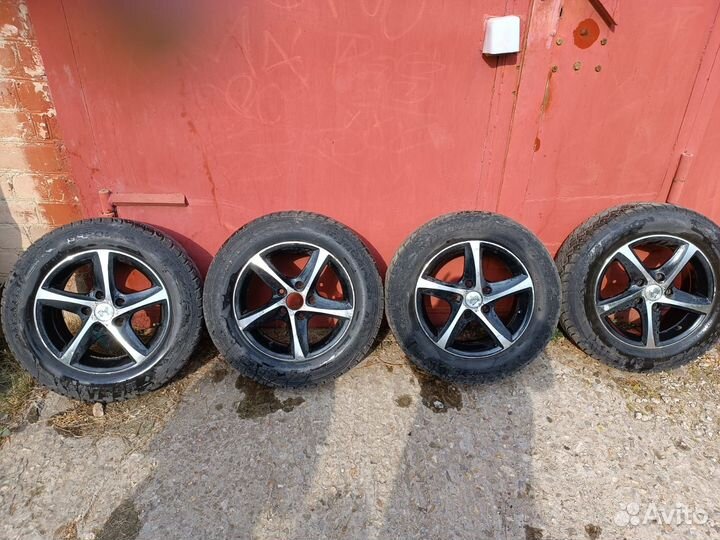 Зимняя резина 195/65 r15 на литых дисках 5x114.3