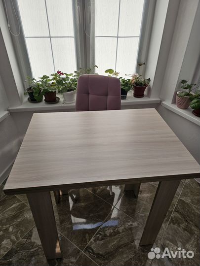 Кухонный стол раскладной б/у