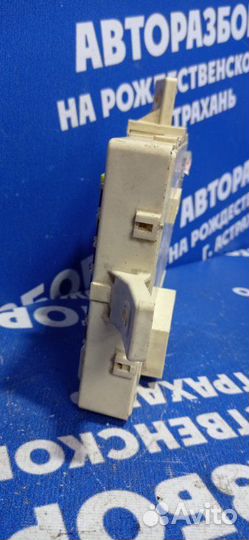 Блок предохранителей салона Hyundai Sonata 6 седан