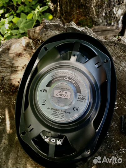 Колонки в авто 16.5